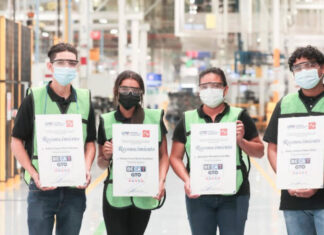 Entrega Gobernador constancias de capacitación a empleados de American Axle, a través de «Bécate GTO».