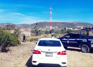 Ejecutan a una pareja al interior de un vehículo en la colonia Misión del Carmen en León.