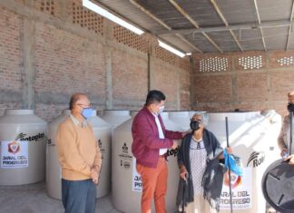 ALCALDE PARTICIPA EN ENTREGA DE APOYOS A PERSONAS VULNERABLES EN JARAL DEL PROGRESO.