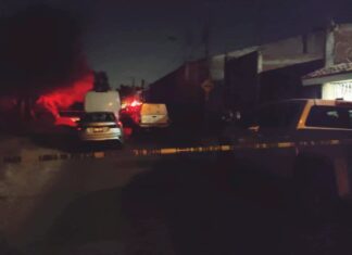 Un hombre murió apuñalado en el acceso principal a la comunidad de La Luz Texas, en Celaya.