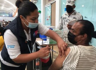 APLICAN ESTA SEMANA VACUNA DE REFUERZO A DOCENTES EN LEÓN