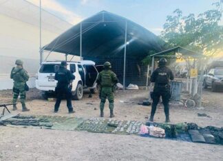Tras operativo policías y soldados aseguran fusiles, cartuchos, drogas y vehículos
