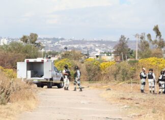 Localizan el cuerpo sin vida de una mujer en un predio de la colonia Los Angeles, en León.