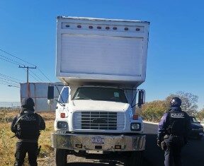 POLICÍA RECUPERA SEIS VEHÍCULOS Y DETENIENE A UN HOMBRE EN CELAYA.