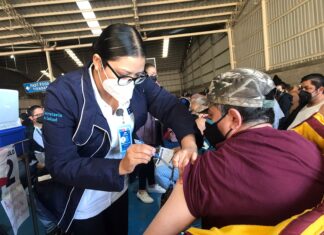 ESTA SEMANA QUEDARÁ CUBIERTO SECTOR DE 40 AÑOS CON REFUERZO, SE ABRE REGISTRO PARA LOS DE 30 AÑOS; ESTE MIÉRCOLES INICIA VACUNACIÓN