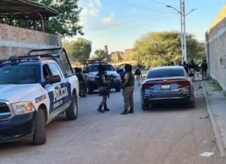 Localizan el cuerpo de un hombre sin vida envuelto en cobijas en la comunidad de San Juan de la Vega en Celaya.