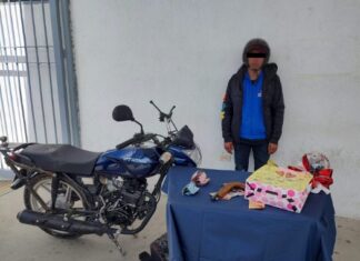 HOMBRE ES DETENIDO COMO INCULPADO EN ROBO A TIENDA
