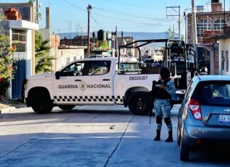 Cuatro sujetos detenidos después se enfrentamiento con militares en Pénjamo.