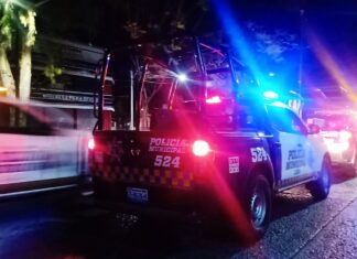 Policía de León es agredido a balazos con su propia arma al ser despojado de ella en la colonia Santa Julia en León.