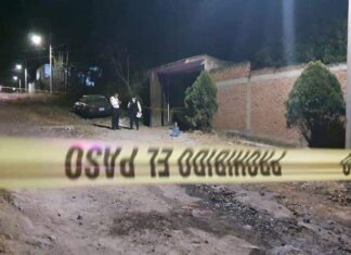 Una persona fallecida y un lesionado grave fue el saldo de un incendio en la colonia San José del Cerrito en Morelia Mich.