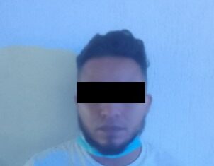 POLICÍA DETIENE A JOVEN EN POSESIÓN DE UN TIGRE EN CELAYA.