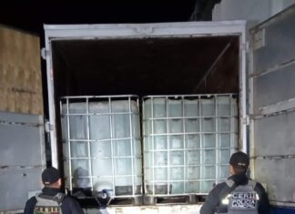Policía Municipal recupera vehículo robado, asegura 9 mil litros de hidrocarburo y detiene a uno.