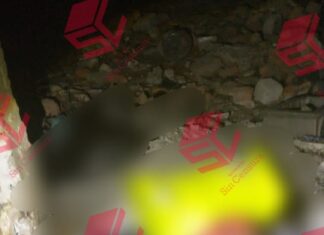 Encuentran restos humanos en bolsas negras en la colonia Insurgentes en Celaya; en el lugar se aseguro una cartulina con un mensaje alusiva.