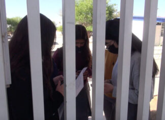 Alumnas del CEB 8/3 en León exigen castigo para maestros acosadores