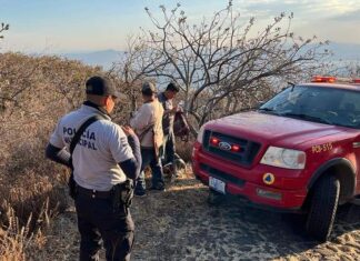 PERSONAL DE PROTECCIÓN CIVIL Y BOMBEROS, REALIZA BÚSQUEDA DE UNA PERSONA EN EL CERRO DE CULIACÁN.