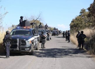 Comando ataca a policías estatales