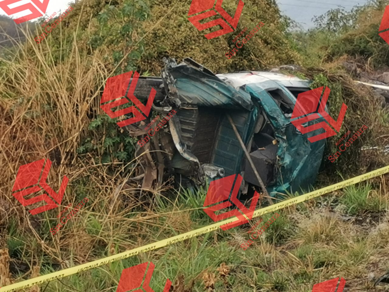 Accidente vehicular dejó un saldo de un muerto y cuatro lesionados en la carretera Yuriria Valle