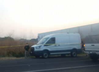 Localizan el cuerpo destrozado de una persona en la autopista Celaya-Salamanca