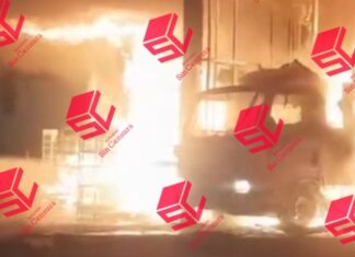 Fuerte movilización de personal de bomberos por incendio en una gasolinera en la colonia Villa Insurgentes en León