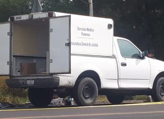 Volcadura dejo un hombre sin vida en la carretera Moroleon-Cerano