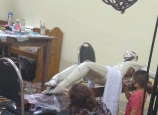 El señor del amparo no ha sido subido a su nicho