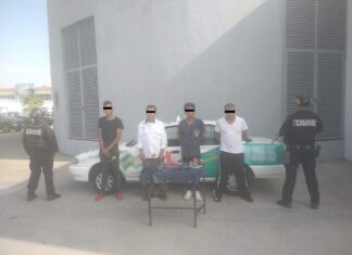 CUATRO PERSONAS FUERON DETENIDAS INCULPADAS EN EL ROBO A UNA TIENDA DE AUTOSERVICIO