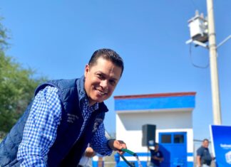 AGUA LIMPIA PARA LA COMUNIDAD DE LA ESQUINA, EN SALVATIERRA.