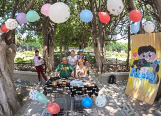 Festejan a las niñas y niños en su dia en Salvatierra.