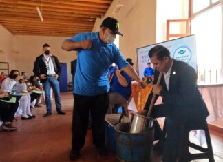Se entregan reconocimientos a estudiantes sobresalientes del Conalep en Salvatierra.