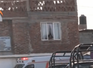 Ataque armado en una vivienda de la comunidad de Roque en Irapuato, dejo un saldo se un hombre muerto y uno mas herido de gravedad.