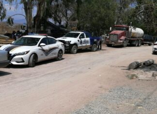 Abuelo atropella y mata a su nieta en León, estacionaba su camioneta y no se dio cuenta de la presencia de la menor.