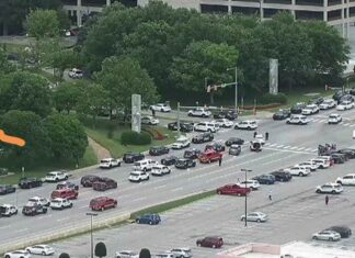 Se registra tiroteo en hospital de Tulsa; reportan 3 muertos y varios heridos.