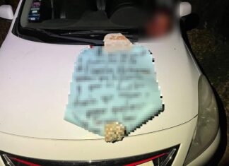 Hallan una cabeza humana en el cofre de un taxi