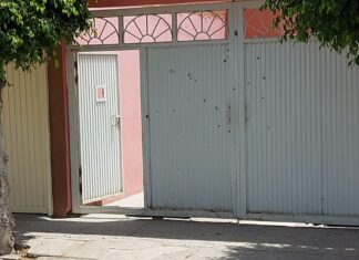 Balacean fachada de una vivienda en Paseo del Campestre en Celaya.