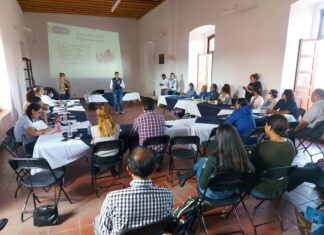 SE CAPACITAN EN COMUNICACIÓN ASERTIVA EN SALVATIERRA.