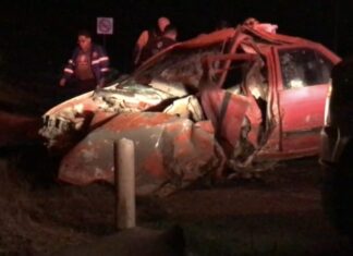 Accidente automovilístico en la carretera Valle-Huanimaro dejó un saldo de un muerto y tres heridos