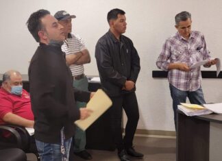 Asociaciones de tapeteros en Uriangato denuncian a asociación la Octava Noche de negarse a colaborar nuevamente en la próxima fiesta de San Miguel Arcángel.