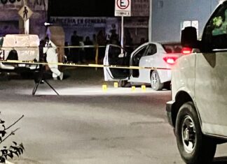 Asesinan a balazos al interior de un vehículo a un Contador en la colonia Obrera, en León.