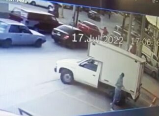 Captan en video ejecución de dos hombres en León.