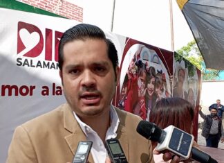 César Prieto atiende personalmente el teléfono para casos de extorsión y desaparición de personas en Salamanca