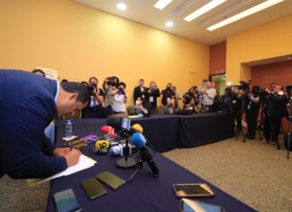 Confirma el Gobernador Diego Sinhue, la participación de dos sujetos en el asesinato del periodista Ernesto Méndez.