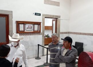 Choferes de pipas salmantinos denuncian competencia desleal de empleados de parques y jardines