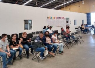 Con el apoyo del gobierno de Silao jóvenes consiguen un empleo en empresa japonesa.