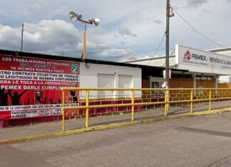 Petroleros esperan el cumplimiento del CCT por parte de Pemex.