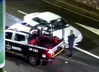 Elementos de la Policía Municipal recuperaron un vehículo robado la madrugada de este martes