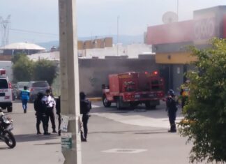ACTUAN DE FORMA INMEDIATA CUERPOS DE EMERGENCIA PARA APAGAR INCENDIOS