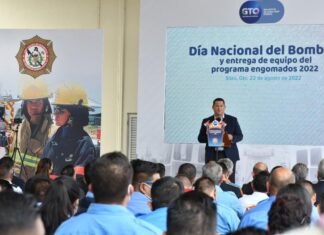 Festejan el Día del Bombero Autoridades Estatales en Silao.