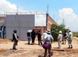 En Guanajuato, Guardia Nacional desmantela aparente centro clandestino de almacenamiento ilegal de hidrocarburo
