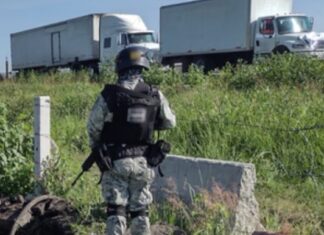 En Guanajuato, Guardia Nacional localiza dos camiones cargados con combustible de procedencia ilegal