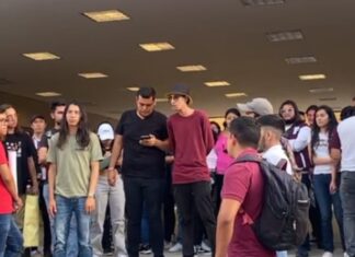 Sin llegar a acuerdos, alumnos de UPIIG del IPN en Silao, mantienen paro de actividades.